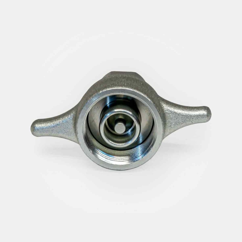 Coupleur femelle 3/4″ à vis camion, branchement rapide remorque, circuit hydraulique benne TP, sécurité connexion flotte utilitaire, entretien freinage remorque, montage maintenance industrielle.