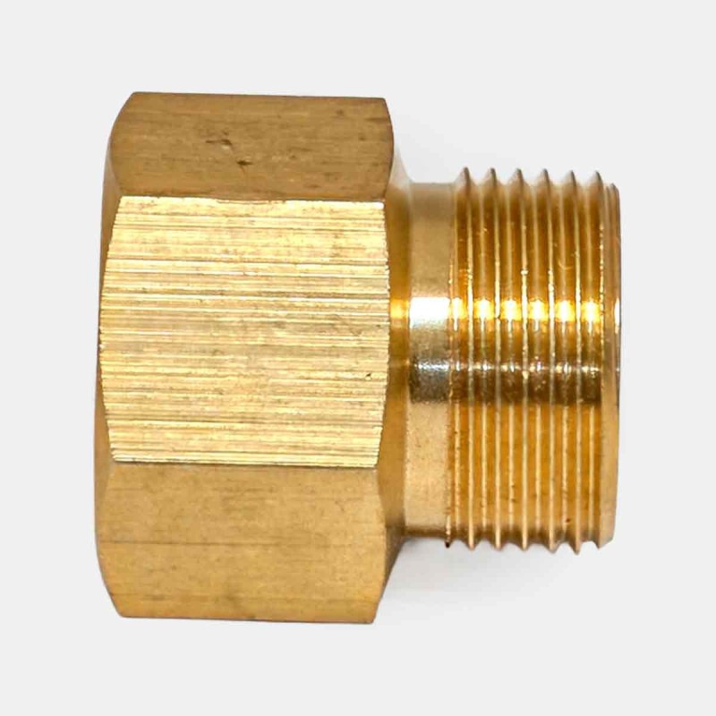 Raccord laiton femelle 3/8″ x mâle 22x150, adaptation flexible pompe irrigation agricole, montage vanne industrielle, raccordement machine-outil refroidissement, dépannage plomberie réseau chauffage collectif, transformation chantier.