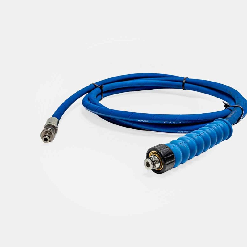 Flexible haute pression 10 m D06, gaine lisse noire, raccords FT22L inox, nettoyeur eau froide pro, lavage parc matériel agricole, raccordement rapide sur station-service, nettoyage sols industriels, tuyau textile renforcé 200 bar.
