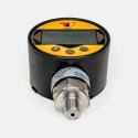 Manomètre digital D63 0-600 bar, affichage numérique LED, raccord 1/4″ BSP, contrôle pression pompe hydraulique mobile, test banc d’essai industriel, diagnostic circuit agricole, instrumentation maintenance atelier ou centrale hydraulique.