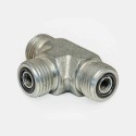 Raccord té MORFS 1″ mâle-mâle, jonction flexible remorque agricole, division circuit benne TP, adaptation centrale levage portuaire, réparation convoyage automatisé.